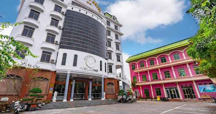 Exterior Phu Quy Hotel