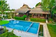 สระว่ายน้ำ Monmuang Chiangmai Resort