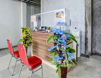 Lobby 2 Super OYO 92506 K1 Residence Gedangan