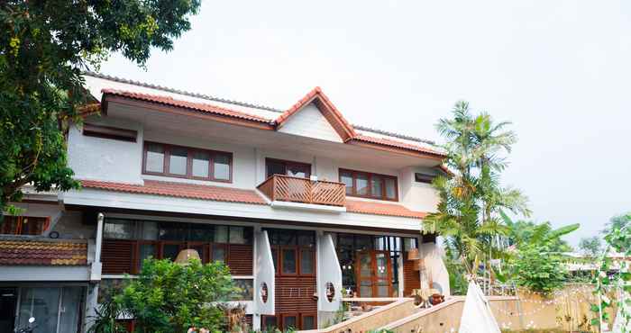 ภายนอกอาคาร Lanaro House