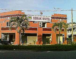 Bangunan 2 OYO 90786 Motel Merak