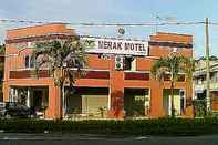 Exterior OYO 90786 Motel Merak