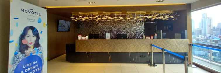 Lobby Capital O 950 AHM Suites at ACQUA