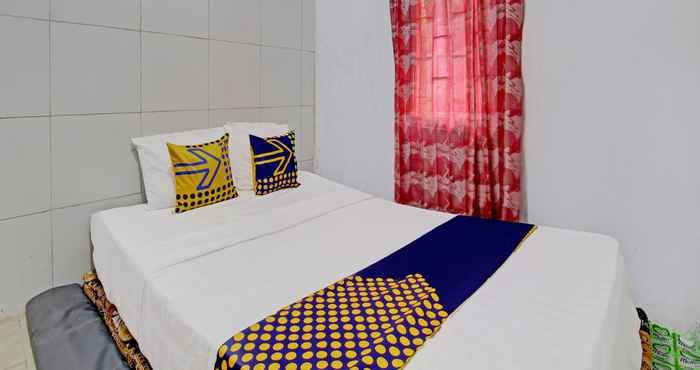 Bilik Tidur SPOT ON 92535 Guest House Pak Darso