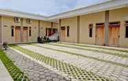 Exterior 6 OYO 92541 Suny Kost Syariah