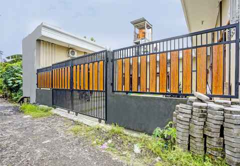 Exterior OYO 92541 Suny Kost Syariah