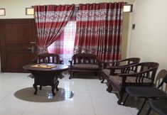 Lobby 5 OYO Life 92543 Ratu Sakti Residence Syariah