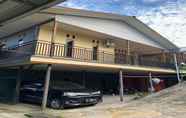 ภายนอกอาคาร 5 SPOT ON 92544 Senja Homestay