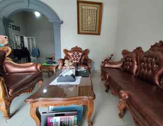 Lobi 2 OYO 92522 Gle Kost Syariah