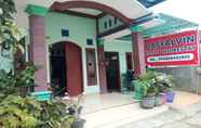 Exterior 4 OYO 92418 Daffalvin Homestay Syariah