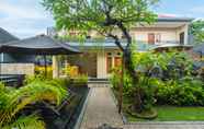 Lobi 5 Liliy Guest House Legian