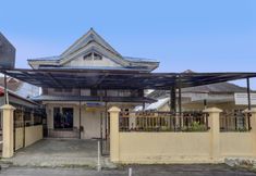 Luar Bangunan 2 SPOT ON 92529 Penginapan Wisma Bintang Syariah Near MTs Al Ma'arif Kota Bangun