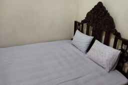 SPOT ON 92531 Pacar Guesthouse, Rp 81.297