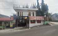 Luar Bangunan 4 OYO 92533 Harjuna Guest House