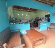 Lobi 5 SPOT ON 92537 Tetirah Homestay