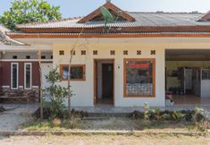 Others 5 RedDoorz near Pantai Ujung Genteng