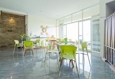 Khác 6 RedDoorz Plus near Malang Airport