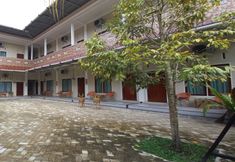 Exterior 4 OYO 92562 Dewata Homestay