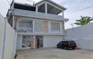 Luar Bangunan 4 OYO 92520 Safira Guest House Danau Ranau 
