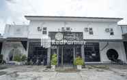 Bangunan 3 Katup Guest House Syariah Mitra RedDoorz