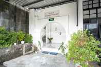 Exterior Katup Guest House Syariah Mitra RedDoorz