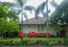 Exterior 3 RedDoorz near Museum Gunung Merapi