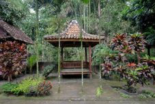 Common Space RedDoorz near Museum Gunung Merapi