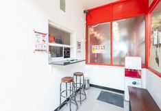 Lobby 2 RedDoorz @ Tanjung Sari Surabaya