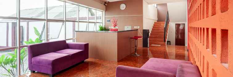 Lobby Urbanview Hotel Amarilis Sentul Bogor by RedDoorz