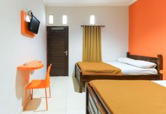 Kamar Tidur 4 Hotel Warta Putra