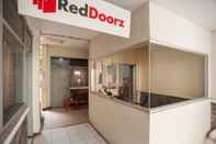 Lobby RedDoorz Plus near RS PMI Bogor