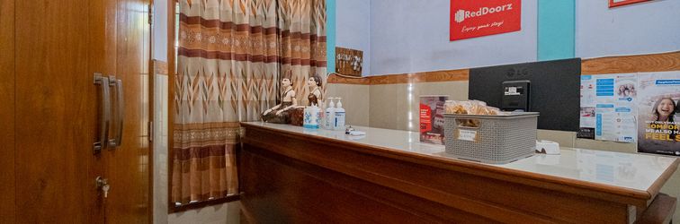 Lobby RedDoorz Syariah near Alun-Alun Bojonegoro