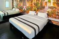 Bedroom 8988 Beach Resort