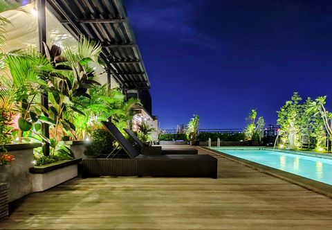 Swimming Pool The Mango Suites by Flat06