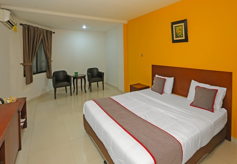 Bedroom Townhouse OAK Hotel Fiducia Pasar Minggu