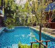 Swimming Pool 6 KRAAM Silhouette Hotel and Cafe Phuket, Rawai