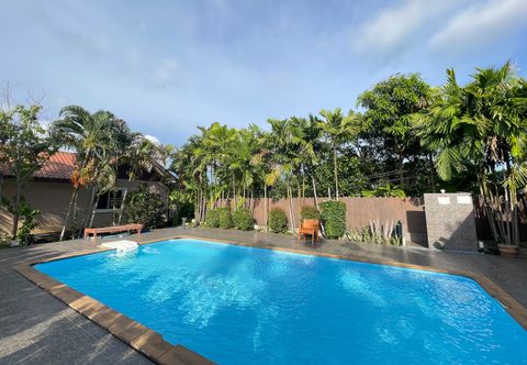 Swimming Pool OH Taley Resort