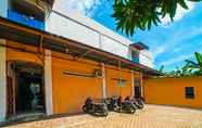 Exterior 4 SPOT ON 92600 Mandiri Inn