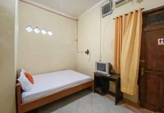 Bedroom 2 KoolKost Syariah near T1 Juanda Airport 3