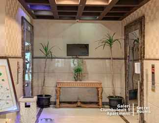 Lobi 2 Ciumbuleuit Apartment by Secret Rooms