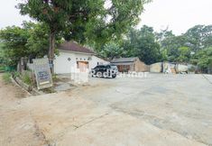 Luar Bangunan 3 Boss Residence Serang Mitra RedDoorz