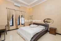 Phòng ngủ Boss Residence Serang Mitra RedDoorz