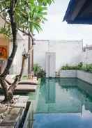 SWIMMING_POOL Queen Rose Villa & Spa