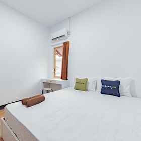 Urbanview Hotel Tropical Ketapang by RedDoorz 1, Hotel Kalimantan Barat