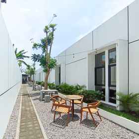 Common Space 2 OFO Kost Premium Kampung Inggris Pare Syariah Mitra RedDoorz, Semen Hotels