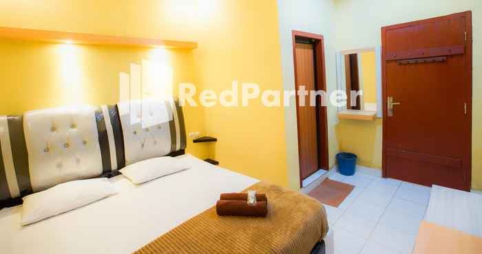 Bedroom Hatta Guest House Syariah near Hayam Wuruk Jelutung Mitra RedDoorz