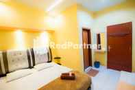 Bedroom Hatta Guest House Syariah near Hayam Wuruk Jelutung Mitra RedDoorz