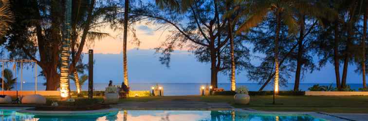 Lobi The Anda Mani Khaolak Beachfront Villas