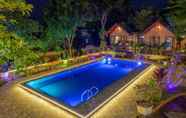 Swimming Pool 2 Cat Ba Spring Garden Homestay