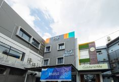 Exterior 6 Sans Hotel Bobosini Malang by RedDoorz